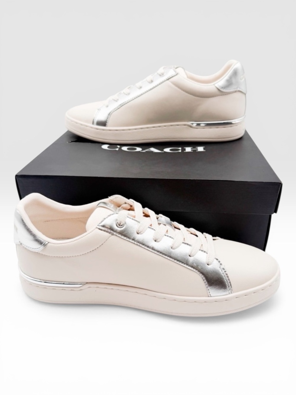 Coach Lowline Leather Lace Up Sneakers Metallic Trim Cream Silver 11 NEW